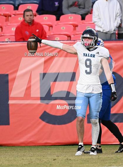 Thumbnail 3 in Cherry Creek vs. Valor Christian (CHSAA 5A State Final) photogallery.