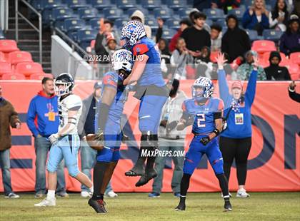 Thumbnail 3 in Cherry Creek vs. Valor Christian (CHSAA 5A State Final) photogallery.