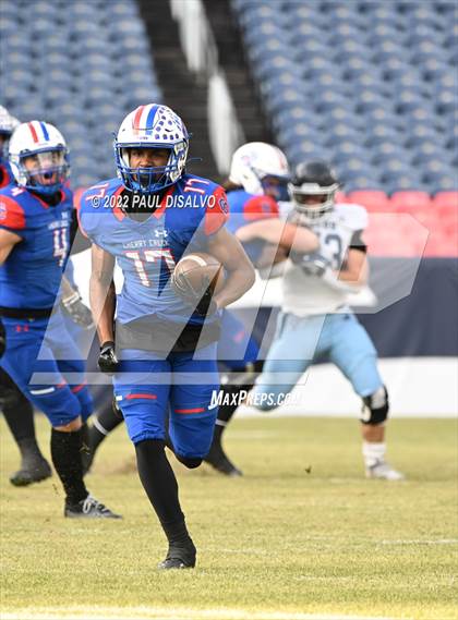Thumbnail 3 in Cherry Creek vs. Valor Christian (CHSAA 5A State Final) photogallery.