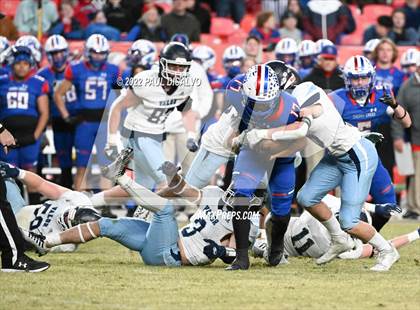 Thumbnail 3 in Cherry Creek vs. Valor Christian (CHSAA 5A State Final) photogallery.