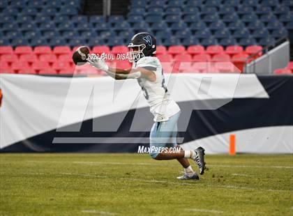 Thumbnail 3 in Cherry Creek vs. Valor Christian (CHSAA 5A State Final) photogallery.