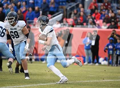 Thumbnail 2 in Cherry Creek vs. Valor Christian (CHSAA 5A State Final) photogallery.