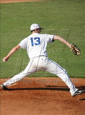 Thumbnail 1 in Georgetown vs. Plano West (Texas 5A Regional Final - Game 3) photogallery.