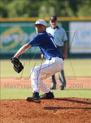 Thumbnail 1 in Georgetown vs. Plano West (Texas 5A Regional Final - Game 3) photogallery.