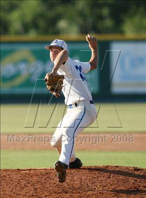 Thumbnail 1 in Georgetown vs. Plano West (Texas 5A Regional Final - Game 3) photogallery.
