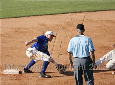 Thumbnail 1 in Georgetown vs. Plano West (Texas 5A Regional Final - Game 3) photogallery.