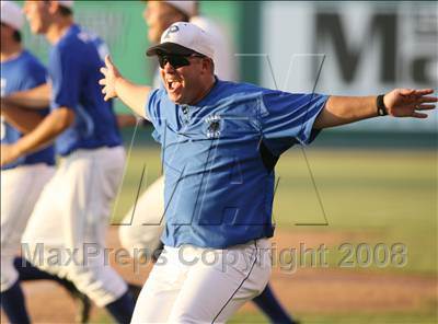Thumbnail 1 in Georgetown vs. Plano West (Texas 5A Regional Final - Game 3) photogallery.