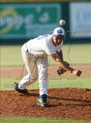 Thumbnail 1 in Georgetown vs. Plano West (Texas 5A Regional Final - Game 3) photogallery.