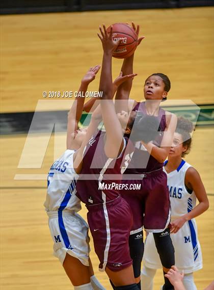 Thumbnail 2 in Marshall @ MacArthur [Douglas] photogallery.
