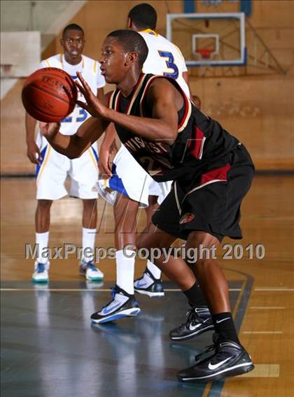 Thumbnail 2 in Gahr vs. Clovis West (California Classic) photogallery.