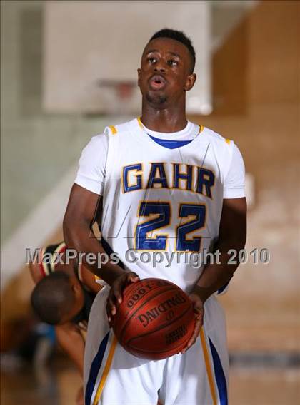 Thumbnail 2 in Gahr vs. Clovis West (California Classic) photogallery.