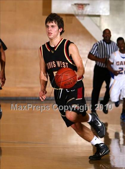 Thumbnail 2 in Gahr vs. Clovis West (California Classic) photogallery.