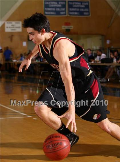 Thumbnail 2 in Gahr vs. Clovis West (California Classic) photogallery.