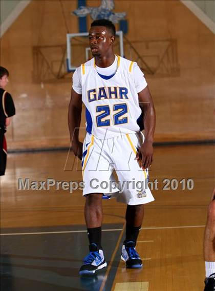 Thumbnail 3 in Gahr vs. Clovis West (California Classic) photogallery.