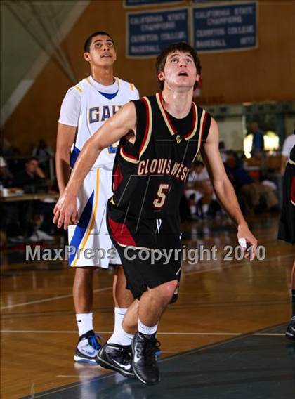 Thumbnail 1 in Gahr vs. Clovis West (California Classic) photogallery.