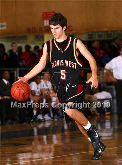 Thumbnail 1 in Gahr vs. Clovis West (California Classic) photogallery.