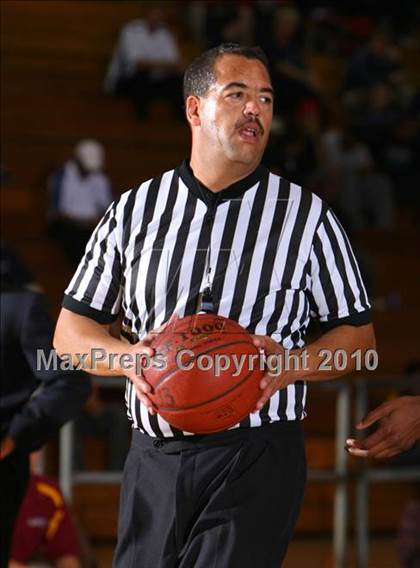 Thumbnail 1 in Gahr vs. Clovis West (California Classic) photogallery.