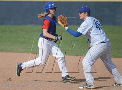 Thumbnail 1 in Conner @ Covington Catholic photogallery.