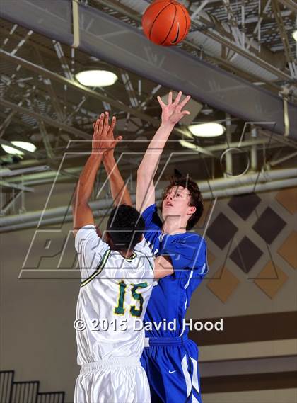 Thumbnail 1 in Catalina Foothills vs. Damien (MaxPreps Holiday Classic) photogallery.