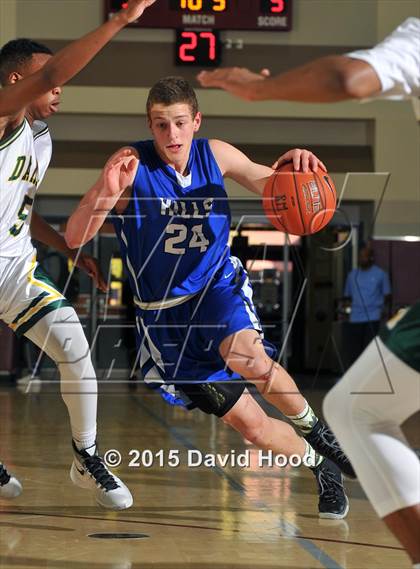 Thumbnail 2 in Catalina Foothills vs. Damien (MaxPreps Holiday Classic) photogallery.