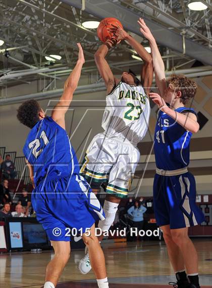 Thumbnail 2 in Catalina Foothills vs. Damien (MaxPreps Holiday Classic) photogallery.