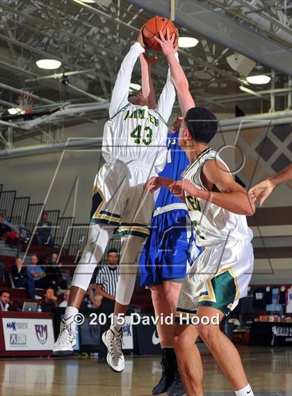 Thumbnail 2 in Catalina Foothills vs. Damien (MaxPreps Holiday Classic) photogallery.
