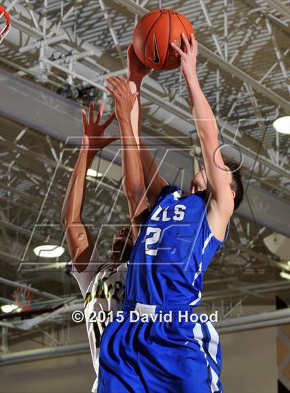 Thumbnail 2 in Catalina Foothills vs. Damien (MaxPreps Holiday Classic) photogallery.