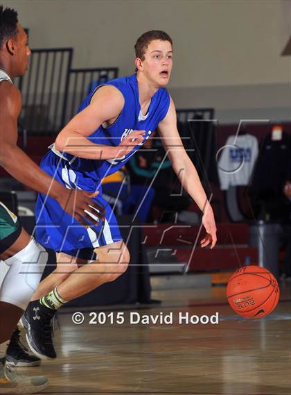 Thumbnail 3 in Catalina Foothills vs. Damien (MaxPreps Holiday Classic) photogallery.