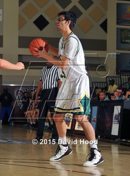 Thumbnail 3 in Catalina Foothills vs. Damien (MaxPreps Holiday Classic) photogallery.