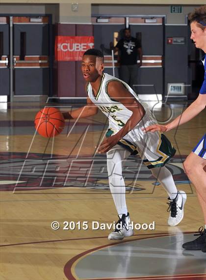 Thumbnail 1 in Catalina Foothills vs. Damien (MaxPreps Holiday Classic) photogallery.