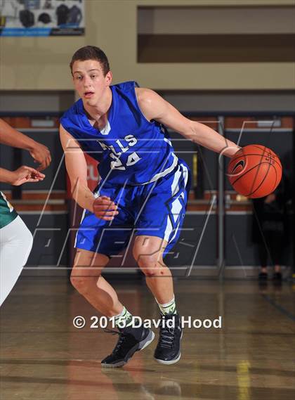 Thumbnail 2 in Catalina Foothills vs. Damien (MaxPreps Holiday Classic) photogallery.