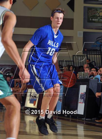 Thumbnail 1 in Catalina Foothills vs. Damien (MaxPreps Holiday Classic) photogallery.