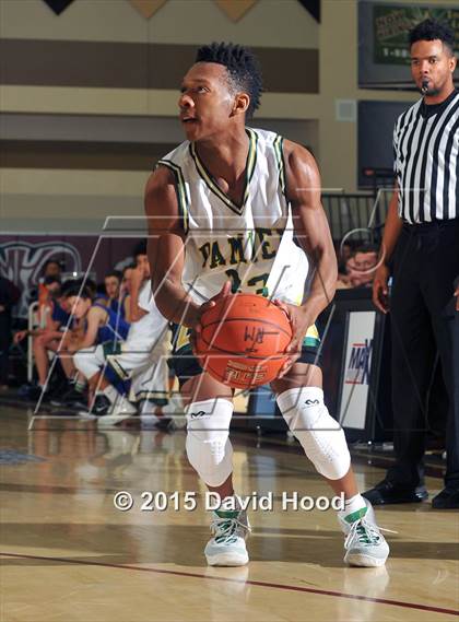 Thumbnail 2 in Catalina Foothills vs. Damien (MaxPreps Holiday Classic) photogallery.