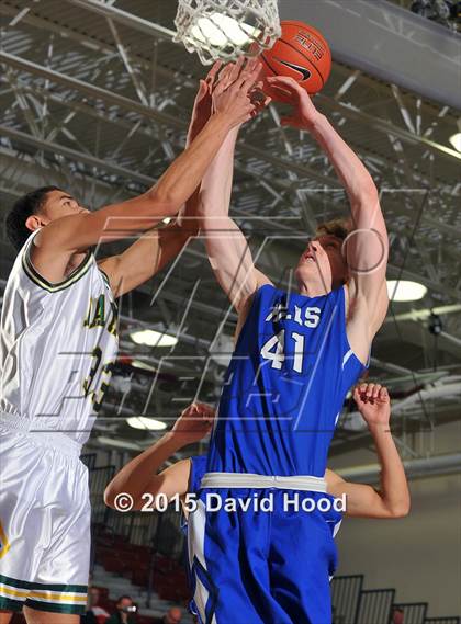 Thumbnail 2 in Catalina Foothills vs. Damien (MaxPreps Holiday Classic) photogallery.