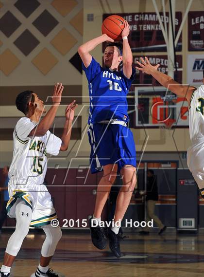Thumbnail 1 in Catalina Foothills vs. Damien (MaxPreps Holiday Classic) photogallery.