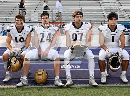 Thumbnail 2 in Avon vs St. John's Jesuit (OHSAA Region 6 Round 1) photogallery.