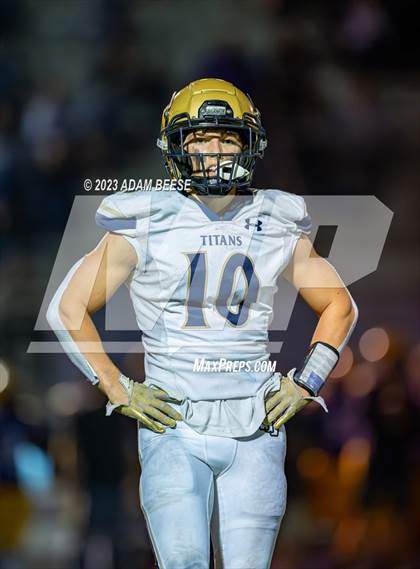 Thumbnail 1 in Avon vs St. John's Jesuit (OHSAA Region 6 Round 1) photogallery.