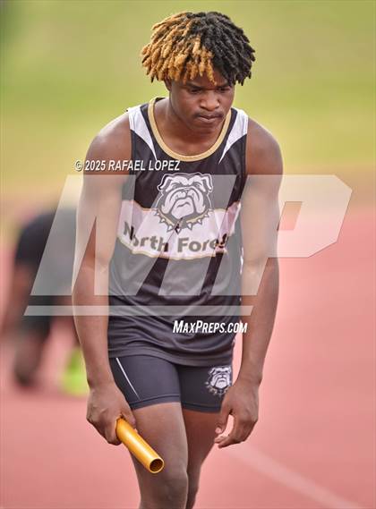 Thumbnail 3 in JV: Dave Bethany Relays (4x200M) photogallery.