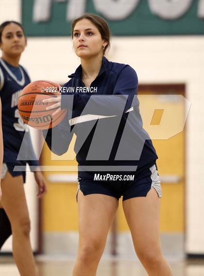 Thumbnail 2 in Higley vs. Kellis (Mountain Ridge Invitational) photogallery.