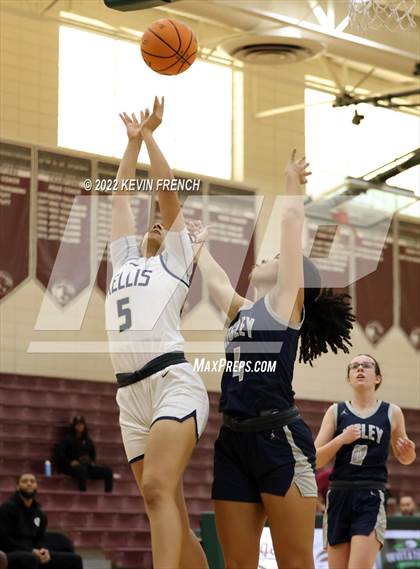 Thumbnail 1 in Higley vs. Kellis (Mountain Ridge Invitational) photogallery.
