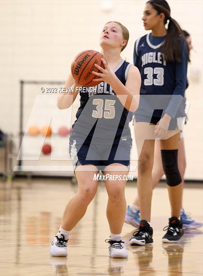 Thumbnail 2 in Higley vs. Kellis (Mountain Ridge Invitational) photogallery.