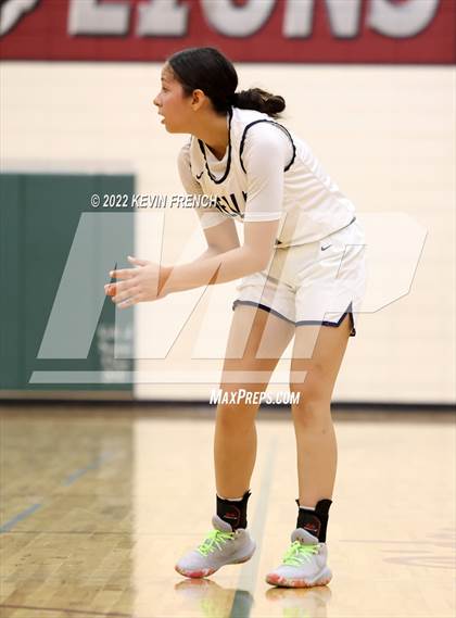 Thumbnail 2 in Higley vs. Kellis (Mountain Ridge Invitational) photogallery.