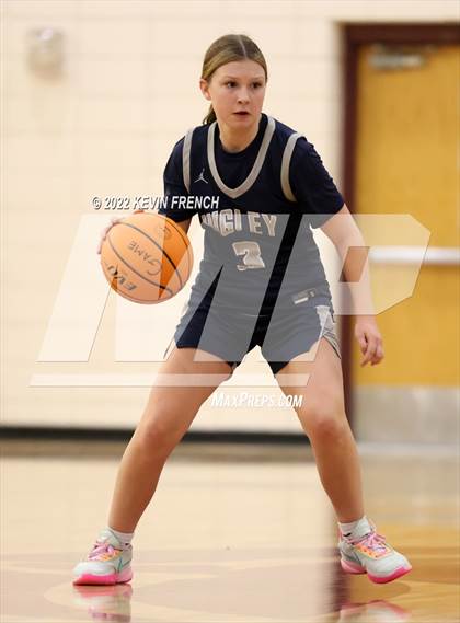 Thumbnail 2 in Higley vs. Kellis (Mountain Ridge Invitational) photogallery.