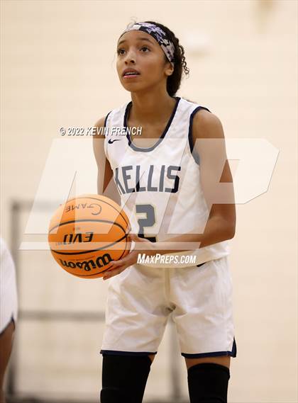 Thumbnail 3 in Higley vs. Kellis (Mountain Ridge Invitational) photogallery.