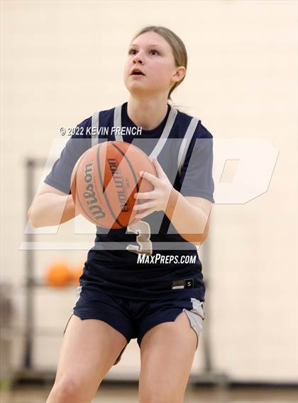 Thumbnail 2 in Higley vs. Kellis (Mountain Ridge Invitational) photogallery.