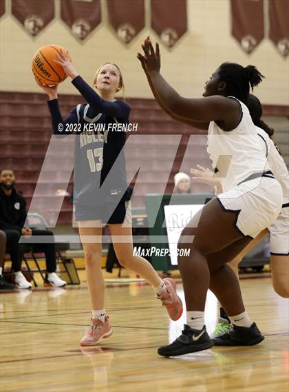 Thumbnail 3 in Higley vs. Kellis (Mountain Ridge Invitational) photogallery.
