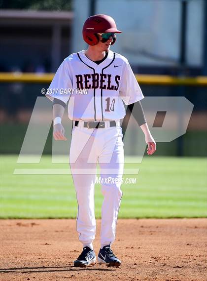 Thumbnail 2 in Franklin County vs Red Bank (Wildcat Classic) photogallery.