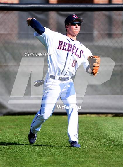 Thumbnail 3 in Franklin County vs Red Bank (Wildcat Classic) photogallery.
