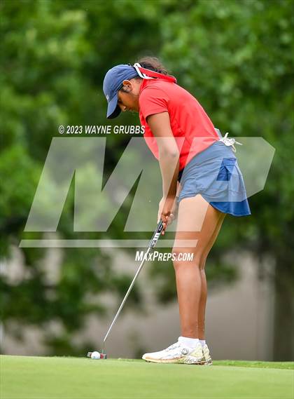 Thumbnail 1 in UIL 5A Girls Golf State Tournament photogallery.