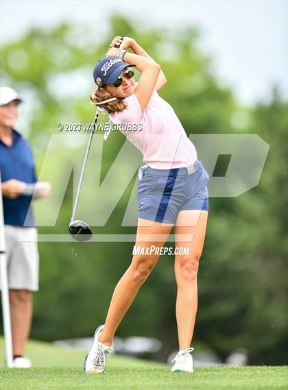Thumbnail 2 in UIL 5A Girls Golf State Tournament photogallery.